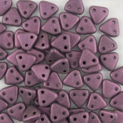 #40 10g Triangle-Beads 6mm - met. suede - lt pink