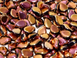 #02 - 50 Stck. PRECIOSA Pip Bead™ 5x7 mm jet capri gold iris