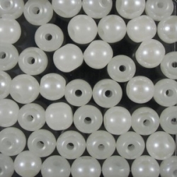 #02.01 25 Stück Perlen rund - alabaster hem. coating - Ø 6 mm