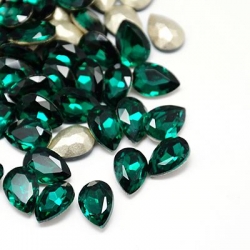 1 Glas-Tropfen Ø 25x18x8 mm - emerald