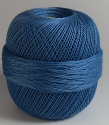 50 Gramm Häkelgarn "Maxi" blau N° 15