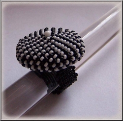 Ring "schwarz-weiß" als pdf