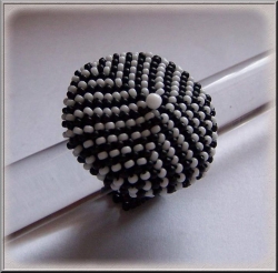 Ring "schwarz-weiß" als pdf