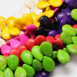 5 Stück gefärbter synthetischer Turquoise-Tropfen, orange, 25x18x8.5mm, Hole: 1mm;