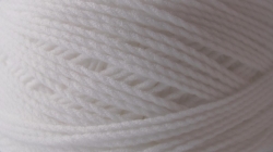 50 Gramm Wolle Jesenka - weiß