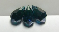 1 facetierter Tropfen 6x10 mm Dark Aqua Celsian