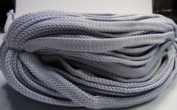 1 m Flachkordel aus Polyester ohne Kern 8mm breit (Hellgrau)