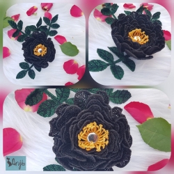 Stickdatei "FSL - Lacerose, mit Loch zum Montieren " --- Design Pack