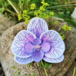 Stickdatei "FSL - Orchidee, mit Loch zum Montieren" - ca. 80 mm - Einzeldatei