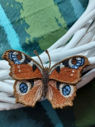 Stickdatei "FSL & ITH - Tagpfauenauge" --- ca. 100 mm