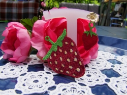 Stickdatei "FSL Ohrschmuck N° 5" - Erdbeere