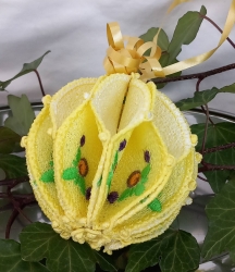 Stickdatei FSL - 3D-Honeycomb-Kugel-Blüten --- Fertige-Größe: ca. 8,0x9,0cm (BxH)