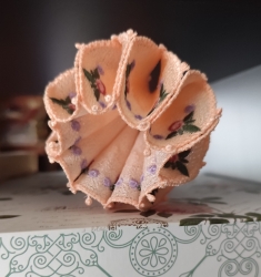 Stickdatei FSL - 3D-Honeycomb-Kugel-Blüten --- Fertige-Größe: ca. 8,0x9,0cm (BxH)