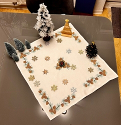 Eckelement - Tannenzweig mit Zapfen