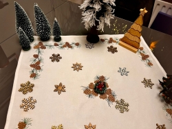 Eckelement - Tannenzweig mit Zapfen