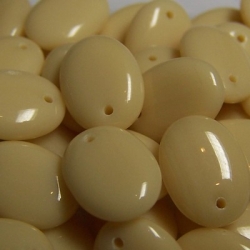 25 Stück ovale Linsen 12x9 mm opak beige