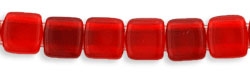 50 Stück Two-Hole Flat Square 6mm - Siam Ruby
