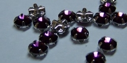 30 Stück Preziosa - Roses Montées Ø 4mm - Amethyst