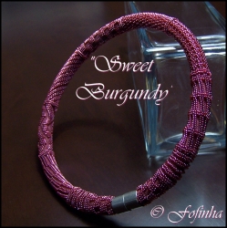 Crochet tube necklace "Sweet Burgundy" english version