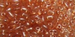 #18 10g Preciosa® TwinBeads peach perl