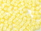 #01 25 Stück Crisscross Cube Ø 4 mm - Pastel Yellow