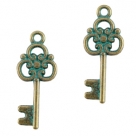 1 Schlüssel Boho 26x11 mm - antikbronze - grün patina