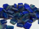 50 Stück Squarelet 6x6 mm tr. opalin multicolor blau/flieder